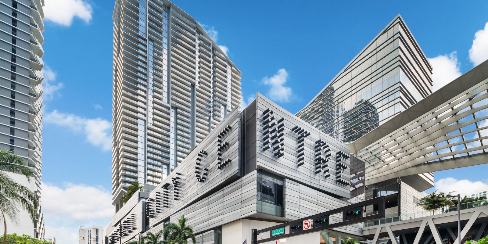 ¿Por que vivir, vacacionar e invertir en Brickell? 